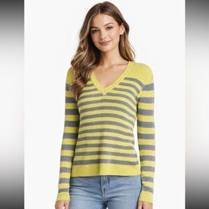 St. John's Bay Sweater Women's M Yellow Gray Cotton Y2K EUC